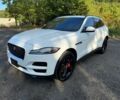 Білий Ягуар Ф-Пейс, об'ємом двигуна 2 л та пробігом 45 тис. км за 12700 $, фото 2 на Automoto.ua