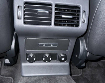 Білий Ягуар Ф-Пейс, об'ємом двигуна 2 л та пробігом 109 тис. км за 24999 $, фото 17 на Automoto.ua