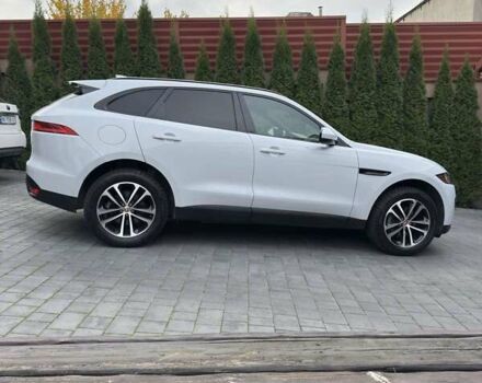 Белый Ягуар Ф-Пейс, объемом двигателя 2 л и пробегом 49 тыс. км за 27000 $, фото 5 на Automoto.ua
