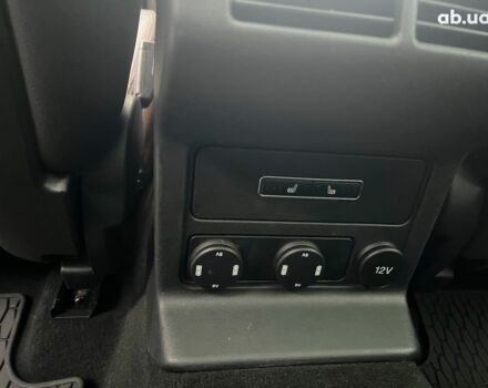 Белый Ягуар Ф-Пейс, объемом двигателя 2 л и пробегом 129 тыс. км за 25590 $, фото 34 на Automoto.ua