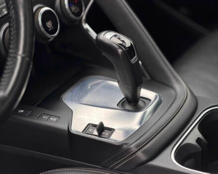 Белый Ягуар Ф-Пейс, объемом двигателя 2 л и пробегом 120 тыс. км за 25500 $, фото 18 на Automoto.ua