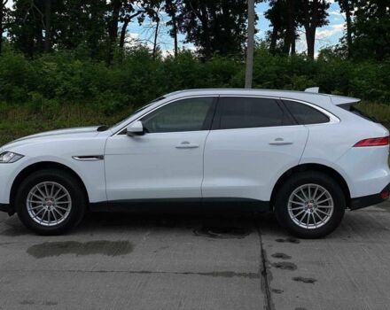 Белый Ягуар Ф-Пейс, объемом двигателя 2 л и пробегом 121 тыс. км за 23990 $, фото 3 на Automoto.ua