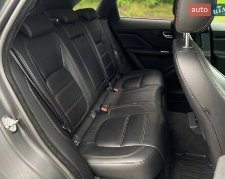 Білий Ягуар Ф-Пейс, об'ємом двигуна 2 л та пробігом 121 тис. км за 23490 $, фото 22 на Automoto.ua