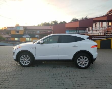 Білий Ягуар Ф-Пейс, об'ємом двигуна 2 л та пробігом 117 тис. км за 17921 $, фото 4 на Automoto.ua