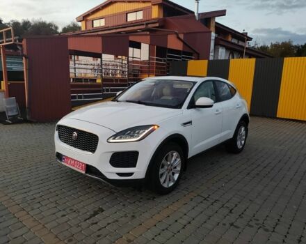 Білий Ягуар Ф-Пейс, об'ємом двигуна 2 л та пробігом 117 тис. км за 17921 $, фото 1 на Automoto.ua