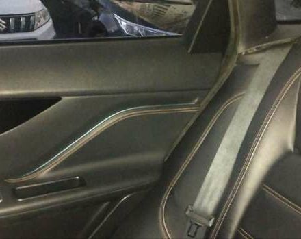 Белый Ягуар Ф-Пейс, объемом двигателя 2 л и пробегом 100 тыс. км за 29000 $, фото 30 на Automoto.ua