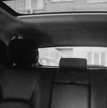 Белый Ягуар Ф-Пейс, объемом двигателя 2 л и пробегом 100 тыс. км за 29000 $, фото 34 на Automoto.ua