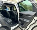 Белый Ягуар Ф-Пейс, объемом двигателя 2 л и пробегом 50 тыс. км за 24500 $, фото 41 на Automoto.ua