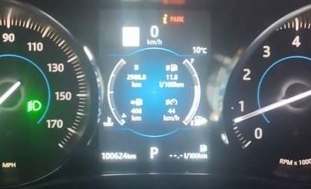 Белый Ягуар Ф-Пейс, объемом двигателя 2 л и пробегом 100 тыс. км за 29000 $, фото 9 на Automoto.ua