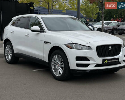 Білий Ягуар Ф-Пейс, об'ємом двигуна 2 л та пробігом 106 тис. км за 28000 $, фото 3 на Automoto.ua