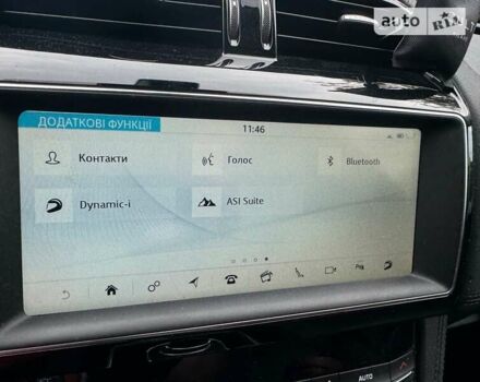 Белый Ягуар Ф-Пейс, объемом двигателя 3 л и пробегом 83 тыс. км за 27499 $, фото 5 на Automoto.ua