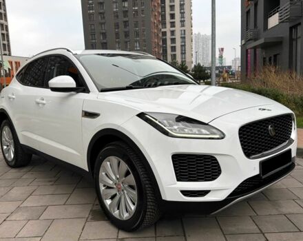 Белый Ягуар Ф-Пейс, объемом двигателя 2 л и пробегом 42 тыс. км за 27999 $, фото 5 на Automoto.ua