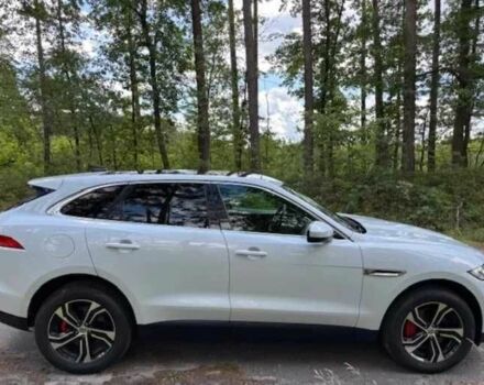 Белый Ягуар Ф-Пейс, объемом двигателя 3 л и пробегом 94 тыс. км за 18300 $, фото 4 на Automoto.ua