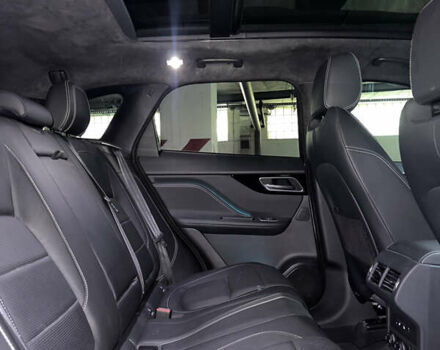 Белый Ягуар Ф-Пейс, объемом двигателя 3 л и пробегом 27 тыс. км за 29300 $, фото 25 на Automoto.ua