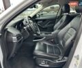 Білий Ягуар Ф-Пейс, об'ємом двигуна 2 л та пробігом 106 тис. км за 29900 $, фото 18 на Automoto.ua