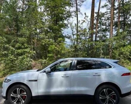 Белый Ягуар Ф-Пейс, объемом двигателя 3 л и пробегом 94 тыс. км за 18300 $, фото 5 на Automoto.ua