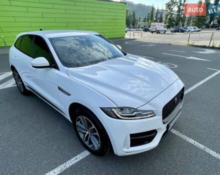 Білий Ягуар Ф-Пейс, об'ємом двигуна 2 л та пробігом 108 тис. км за 32000 $, фото 53 на Automoto.ua