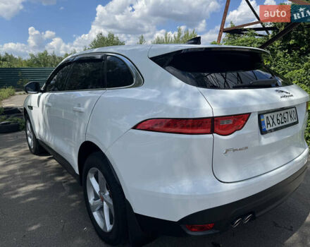 Белый Ягуар Ф-Пейс, объемом двигателя 2 л и пробегом 35 тыс. км за 35500 $, фото 6 на Automoto.ua