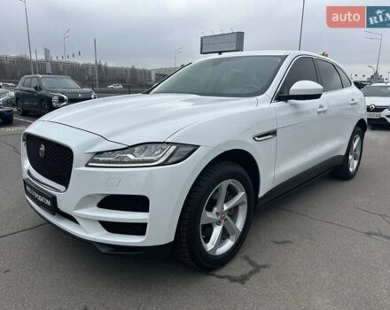 Білий Ягуар Ф-Пейс, об'ємом двигуна 2 л та пробігом 106 тис. км за 29900 $, фото 2 на Automoto.ua