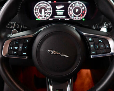 Белый Ягуар Ф-Пейс, объемом двигателя 3 л и пробегом 27 тыс. км за 29300 $, фото 11 на Automoto.ua