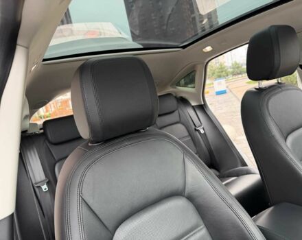 Белый Ягуар Ф-Пейс, объемом двигателя 2 л и пробегом 42 тыс. км за 27999 $, фото 3 на Automoto.ua