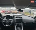 Белый Ягуар Ф-Пейс, объемом двигателя 2 л и пробегом 105 тыс. км за 30900 $, фото 18 на Automoto.ua