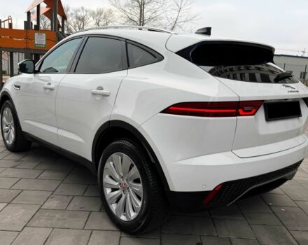 Белый Ягуар Ф-Пейс, объемом двигателя 2 л и пробегом 42 тыс. км за 27999 $, фото 9 на Automoto.ua