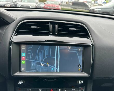 Белый Ягуар Ф-Пейс, объемом двигателя 2 л и пробегом 106 тыс. км за 29900 $, фото 19 на Automoto.ua