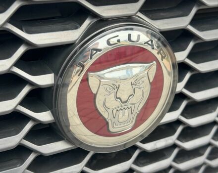 Белый Ягуар Ф-Пейс, объемом двигателя 2 л и пробегом 42 тыс. км за 27999 $, фото 23 на Automoto.ua