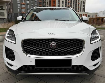Белый Ягуар Ф-Пейс, объемом двигателя 2 л и пробегом 42 тыс. км за 27999 $, фото 4 на Automoto.ua