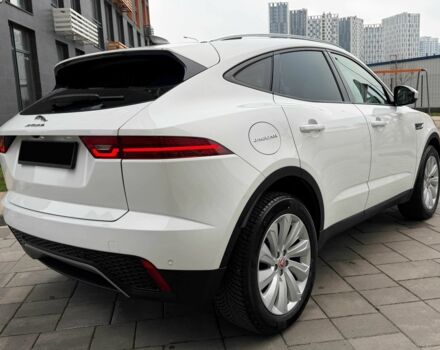 Белый Ягуар Ф-Пейс, объемом двигателя 2 л и пробегом 42 тыс. км за 27999 $, фото 7 на Automoto.ua