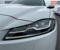 Белый Ягуар Ф-Пейс, объемом двигателя 2 л и пробегом 105 тыс. км за 30900 $, фото 10 на Automoto.ua