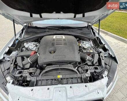 Белый Ягуар Ф-Пейс, объемом двигателя 3 л и пробегом 24 тыс. км за 36000 $, фото 39 на Automoto.ua