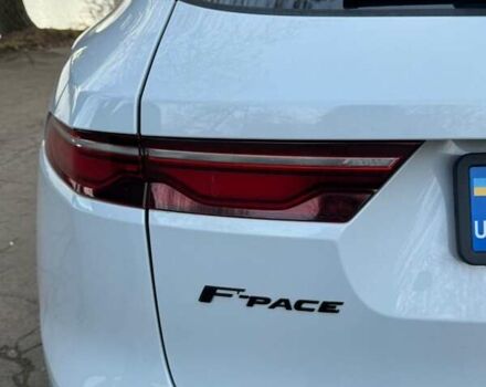 Белый Ягуар Ф-Пейс, объемом двигателя 3 л и пробегом 25 тыс. км за 36000 $, фото 13 на Automoto.ua