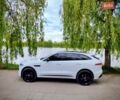 Белый Ягуар Ф-Пейс, объемом двигателя 3 л и пробегом 48 тыс. км за 55500 $, фото 5 на Automoto.ua