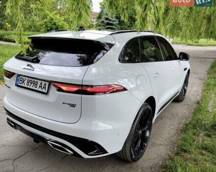 Белый Ягуар Ф-Пейс, объемом двигателя 3 л и пробегом 48 тыс. км за 55500 $, фото 17 на Automoto.ua