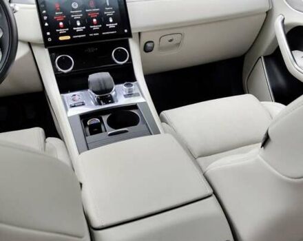 Белый Ягуар Ф-Пейс, объемом двигателя 3 л и пробегом 48 тыс. км за 55500 $, фото 23 на Automoto.ua