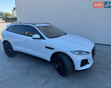 Білий Ягуар Ф-Пейс, об'ємом двигуна 3 л та пробігом 22 тис. км за 36000 $, фото 6 на Automoto.ua
