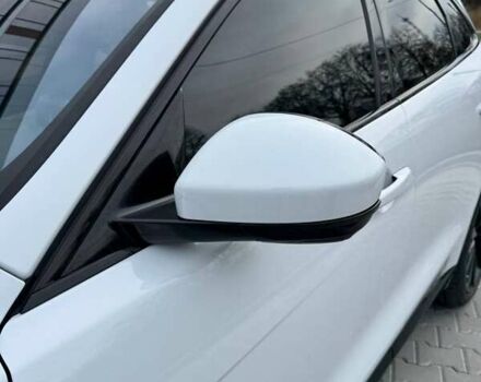 Белый Ягуар Ф-Пейс, объемом двигателя 3 л и пробегом 24 тыс. км за 36000 $, фото 9 на Automoto.ua