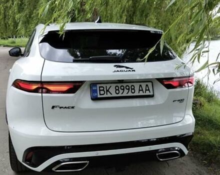 Белый Ягуар Ф-Пейс, объемом двигателя 3 л и пробегом 48 тыс. км за 55500 $, фото 16 на Automoto.ua