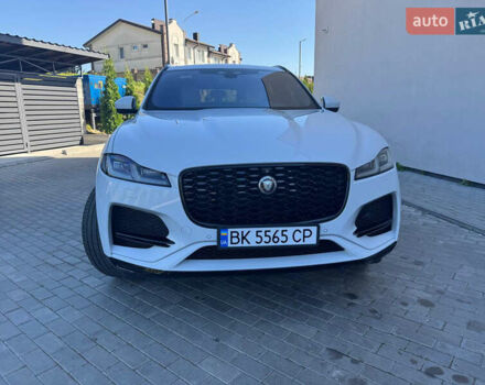 Білий Ягуар Ф-Пейс, об'ємом двигуна 3 л та пробігом 22 тис. км за 36000 $, фото 1 на Automoto.ua