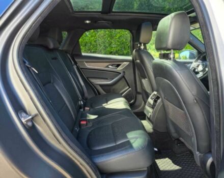 Білий Ягуар Ф-Пейс, об'ємом двигуна 2 л та пробігом 12 тис. км за 17600 $, фото 10 на Automoto.ua