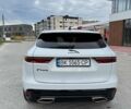 Белый Ягуар Ф-Пейс, объемом двигателя 3 л и пробегом 24 тыс. км за 36000 $, фото 7 на Automoto.ua
