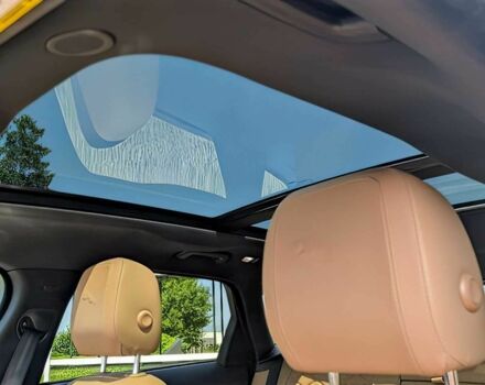 Білий Ягуар Ф-Пейс, об'ємом двигуна 3 л та пробігом 17 тис. км за 27800 $, фото 11 на Automoto.ua