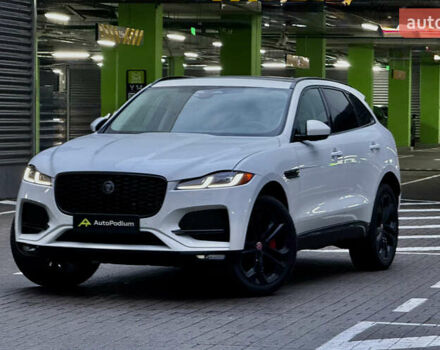 Білий Ягуар Ф-Пейс, об'ємом двигуна 2 л та пробігом 15 тис. км за 45000 $, фото 24 на Automoto.ua