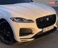 Белый Ягуар Ф-Пейс, объемом двигателя 2 л и пробегом 38 тыс. км за 45500 $, фото 4 на Automoto.ua