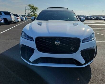 Белый Ягуар Ф-Пейс, объемом двигателя 0 л и пробегом 34 тыс. км за 39500 $, фото 4 на Automoto.ua