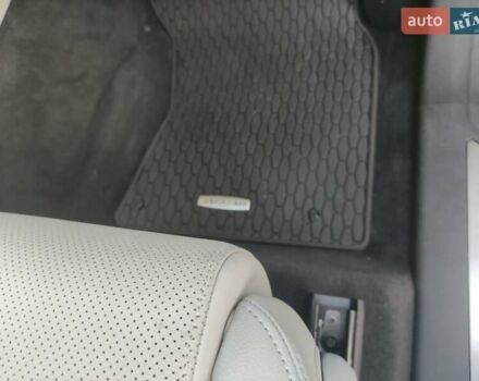 Білий Ягуар Ф-Пейс, об'ємом двигуна 2 л та пробігом 16 тис. км за 40000 $, фото 4 на Automoto.ua
