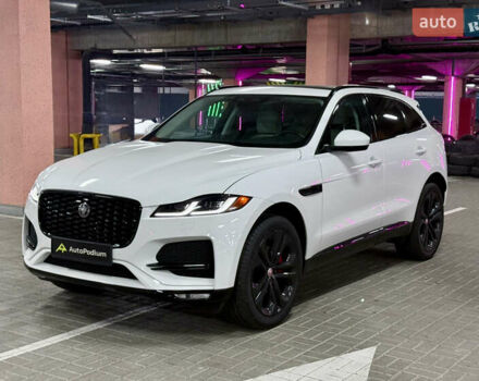 Білий Ягуар Ф-Пейс, об'ємом двигуна 2 л та пробігом 15 тис. км за 45000 $, фото 11 на Automoto.ua