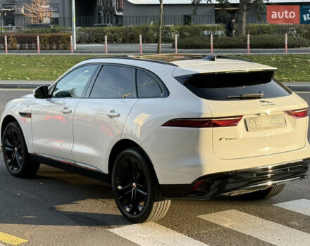 Белый Ягуар Ф-Пейс, объемом двигателя 2 л и пробегом 15 тыс. км за 44500 $, фото 8 на Automoto.ua